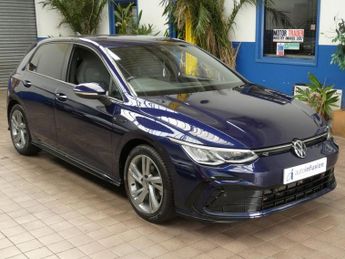 VOLKSWAGEN GOLF 1.5 eTSI MHEV R-Line Hatchback 5dr Petrol Hybrid DSG Euro 6 (s/s