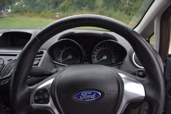 FORD FIESTA 1.0 ZETEC 5d 100 BHP