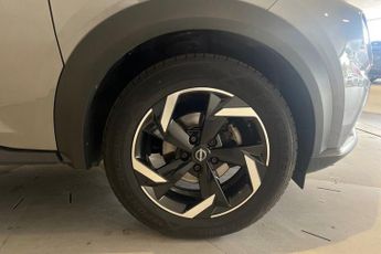NISSAN JUKE 1.0 DIG-T N-Connecta SUV 5dr Petrol DCT Auto Euro 6 (s/s) (114 p