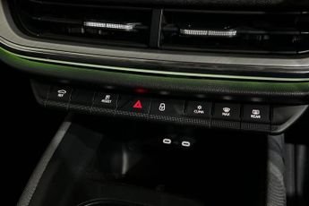 SKODA ENYAQ IV 62kWh 60 SUV 5dr Electric Auto (DC120kW) (179 ps) 1 Owner / Low 