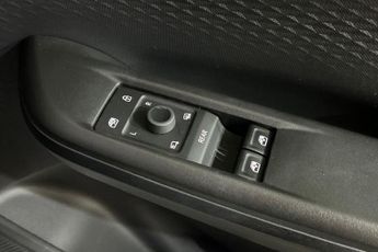 CUPRA BORN 58kWh V2 Hatchback 5dr Electric Auto (204 ps) Touchscreen, Andro