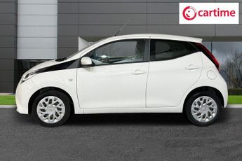 TOYOTA AYGO 1.0 VVT-i x-play Hatchback 5dr Petrol Manual Euro 6 (71 ps)