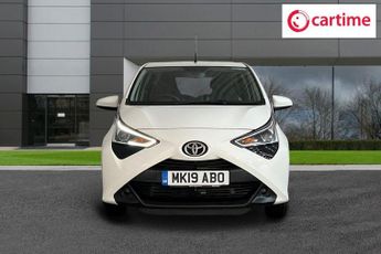 TOYOTA AYGO 1.0 VVT-i x-play Hatchback 5dr Petrol Manual Euro 6 (71 ps)