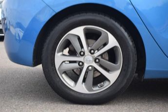 HYUNDAI I30 1.6 SE Nav Hatchback 5dr Petrol Auto Euro 6 (120 ps)