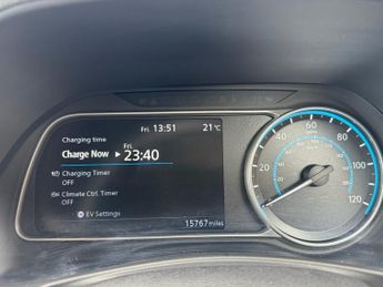 NISSAN LEAF 40kWh N-Connecta Hatchback 5dr Electric Auto (150 ps)