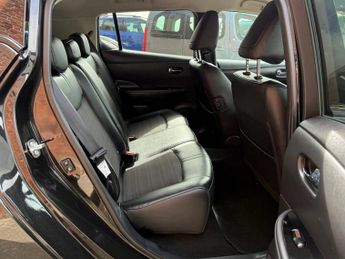 NISSAN LEAF 40kWh N-Connecta Hatchback 5dr Electric Auto (150 ps)