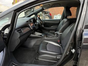 NISSAN LEAF 40kWh N-Connecta Hatchback 5dr Electric Auto (150 ps)