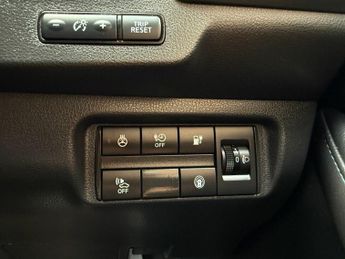 NISSAN LEAF 40kWh N-Connecta Hatchback 5dr Electric Auto (150 ps)