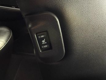 NISSAN LEAF 40kWh N-Connecta Hatchback 5dr Electric Auto (150 ps)