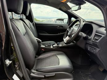 NISSAN LEAF 40kWh N-Connecta Hatchback 5dr Electric Auto (150 ps)