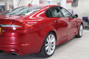 JAGUAR XF 3.0d S V6 Portfolio Saloon 4dr Diesel Auto Euro 5 (s/s) (275 ps)