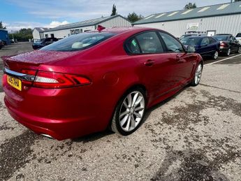 JAGUAR XF 3.0d S V6 Portfolio Saloon 4dr Diesel Auto Euro 5 (s/s) (275 ps)