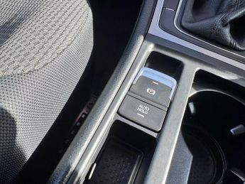 VOLKSWAGEN GOLF 1.6 TDI BlueMotion Tech Match Edition Hatchback 5dr Diesel DSG E