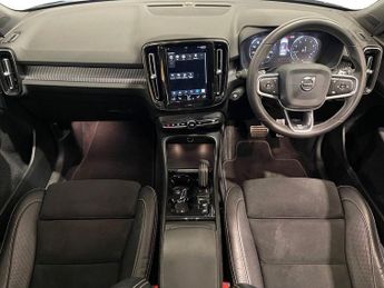 VOLVO XC40 1.5 T3 R-Design SUV 5dr Petrol Auto Euro 6 (s/s) (163 ps)