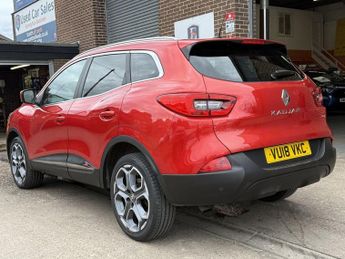 RENAULT KADJAR 1.2 TCe Dynamique S Nav SUV 5 Door Petrol Automatic Red EDC Euro