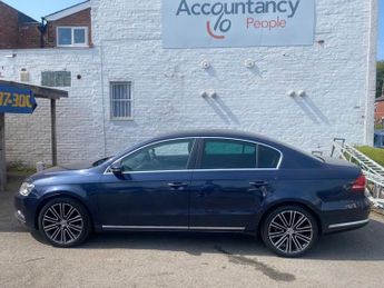 VOLKSWAGEN PASSAT 2.0 TDI BlueMotion Tech Sport Saloon 4dr Diesel DSG Euro 5 (s/s)