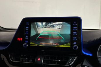 TOYOTA C-HR 2.0 VVT-h Dynamic SUV 5dr Petrol Hybrid CVT Euro 6 (s/s) (184 ps