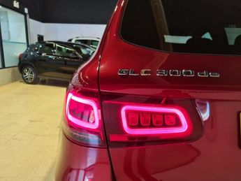 MERCEDES-BENZ GLC 2.0 GLC300de 13.5kWh AMG Line (Premium) SUV 5dr Diesel Plug-in H