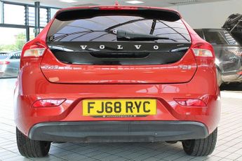 VOLVO V40 1.5 T2 GPF Inscription Hatchback 5dr Petrol Auto Euro 6 (s/s) (1