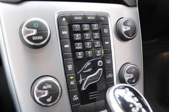 VOLVO V40 1.5 T2 GPF Inscription Hatchback 5dr Petrol Auto Euro 6 (s/s) (1