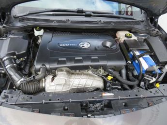 VAUXHALL ASTRA 2.0 CDTi Elite Hatchback 5dr Diesel Auto Euro 5 (165 ps)