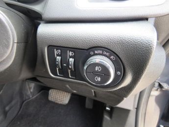 VAUXHALL ASTRA 2.0 CDTi Elite Hatchback 5dr Diesel Auto Euro 5 (165 ps)