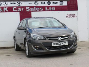 VAUXHALL ASTRA 2.0 CDTi Elite Hatchback 5dr Diesel Auto Euro 5 (165 ps)