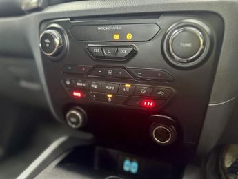 FORD RANGER 3.2 TDCi Wildtrak Pickup Double Cab 4dr Diesel Auto 4WD Euro 5 (