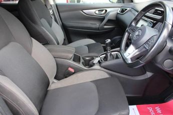 NISSAN QASHQAI 1.5 dCi N-Connecta SUV 5dr Diesel Manual Euro 6 (s/s) (110 ps)
