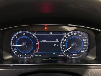 VOLKSWAGEN GOLF 2.0 TDI R-Line Hatchback 5dr Diesel DSG Euro 6 (s/s) (150 ps)