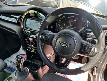 MINI Electric Hatch Cooper SE 32.6kWh Level 2 Hatchback 3dr Electric Auto (184 ps)