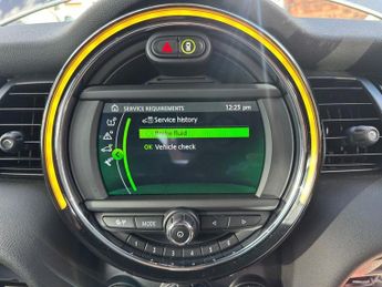 MINI Electric Hatch Cooper SE 32.6kWh Level 2 Hatchback 3dr Electric Auto (184 ps)