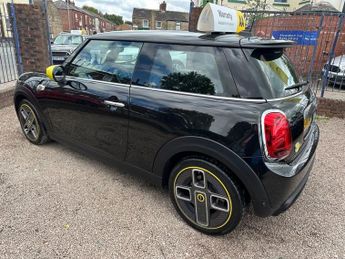 MINI Electric Hatch Cooper SE 32.6kWh Level 2 Hatchback 3dr Electric Auto (184 ps)