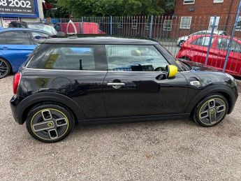 MINI Electric Hatch Cooper SE 32.6kWh Level 2 Hatchback 3dr Electric Auto (184 ps)