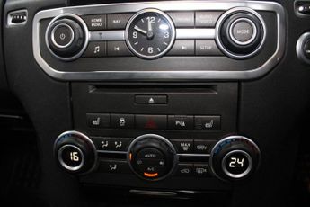 LAND ROVER DISCOVERY 4 3.0 SD V6 HSE SUV 5dr Diesel Auto 4WD Euro 6 (s/s) (256 bhp)