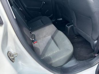 PEUGEOT 208 1.2 VTi Access+ Hatchback 5dr Petrol Manual Euro 5 (82 ps)