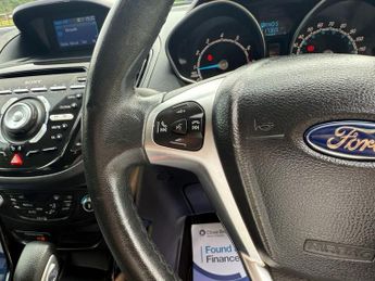 FORD B-MAX 1.6 Titanium MPV 5dr Petrol Powershift Euro 5 (105 ps)
