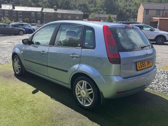 FORD FIESTA 1.6 Ghia Hatchback 5dr Petrol Automatic (176 g/km, 99 bhp)