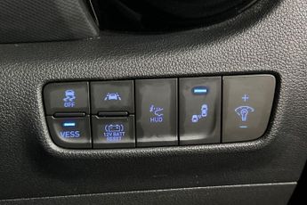 HYUNDAI KONA 1.6 h-GDi Premium SE SUV 5dr Petrol Hybrid DCT Euro 6 (s/s) (141