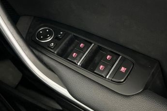 KIA XCEED 1.4 T-GDi 3 SUV 5dr Petrol DCT Euro 6 (s/s) (138 bhp) Touchscree