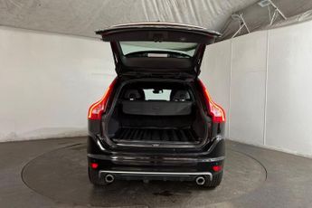 VOLVO XC60 2.0 D4 R-Design Lux Nav SUV 5dr Diesel Auto Euro 6 (s/s) (190 ps