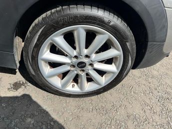 MINI CLUBMAN 2.0 Cooper D Estate 6dr Diesel Auto Euro 6 (s/s) (150 ps)