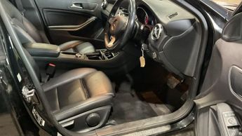 MERCEDES-BENZ GLA 2.1 GLA200d SE (Executive) SUV 5dr Diesel 7G-DCT Euro 6 (s/s) (1