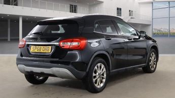 MERCEDES-BENZ GLA 2.1 GLA200d SE (Executive) SUV 5dr Diesel 7G-DCT Euro 6 (s/s) (1