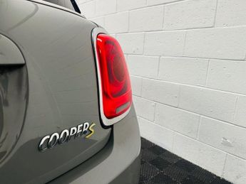 MINI Electric Hatch Cooper SE 32.6kWh Level 2 Hatchback 3dr Electric Auto (184 ps)