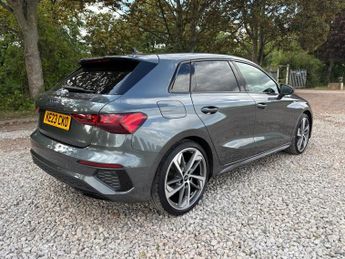 AUDI A3 1.5 TFSI 35 Black Edition Sportback 5dr Petrol S Tronic Euro 6 (