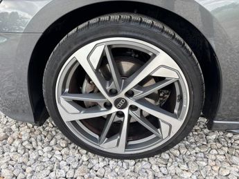 AUDI A3 1.5 TFSI 35 Black Edition Sportback 5dr Petrol S Tronic Euro 6 (
