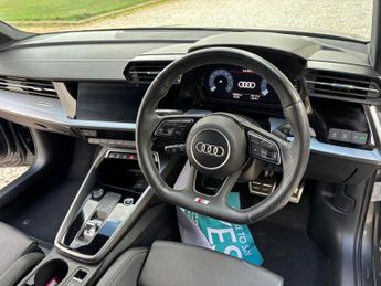 AUDI A3 1.5 TFSI 35 Black Edition Sportback 5dr Petrol S Tronic Euro 6 (