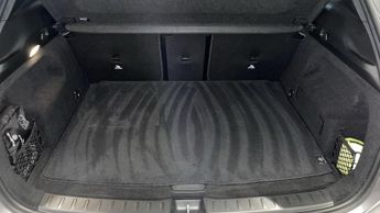 MERCEDES-BENZ EQA EQA 250 66.5kWh AMG Line SUV 5dr Electric Auto (190 ps)