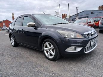 FORD FOCUS 1.6 Zetec Hatchback 5dr Petrol Automatic (184 g/km, 99 bhp)